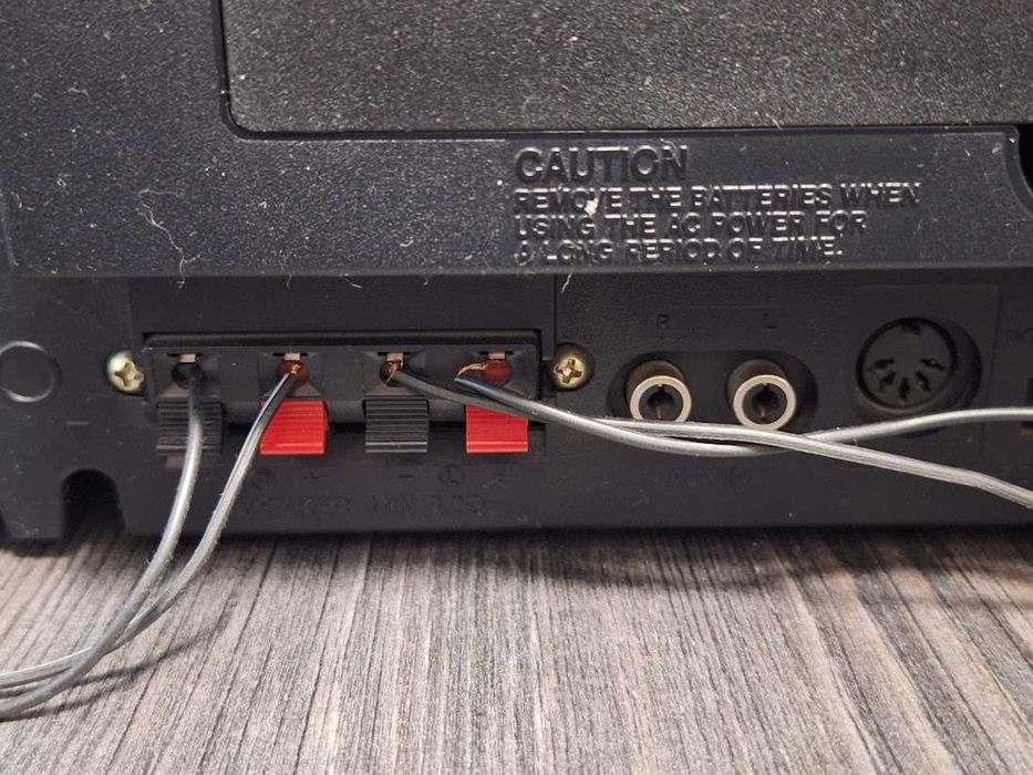 Стерео радиокасетофон JVC PC-W 35, всичко работи, външен вид като нов.