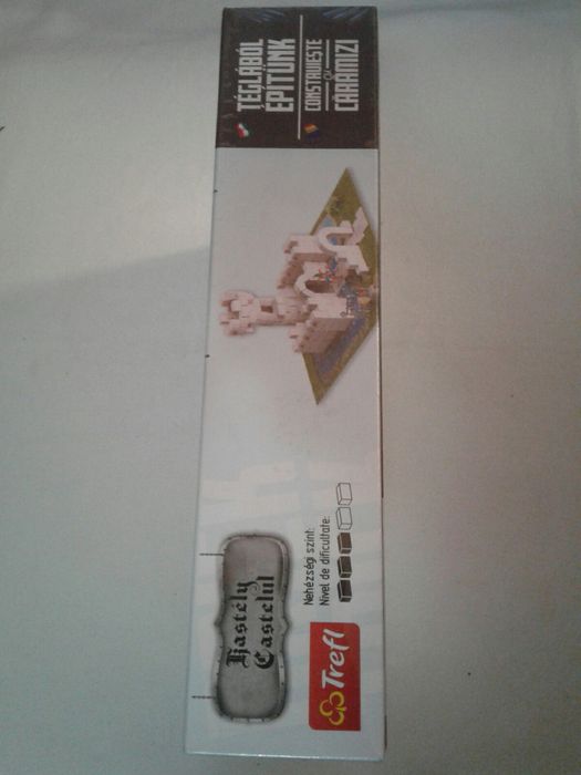 Trefl Brick Trick Castelul Dragonului Rosu, caramizi lut, nou, sigilat