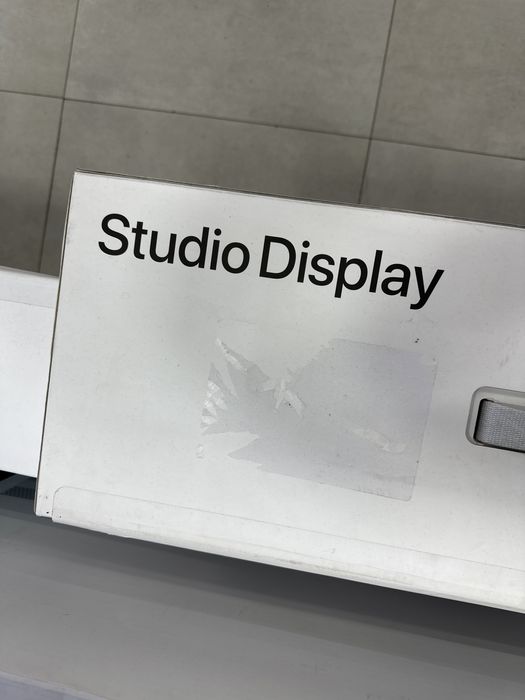 Apple Studio Display