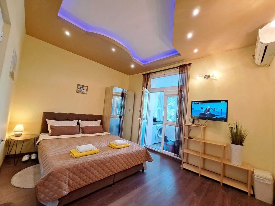 Дава се под наем Двустаен апартамент в Варна, Аспарухово - 56 кв.м за 663 € - Снимка #3