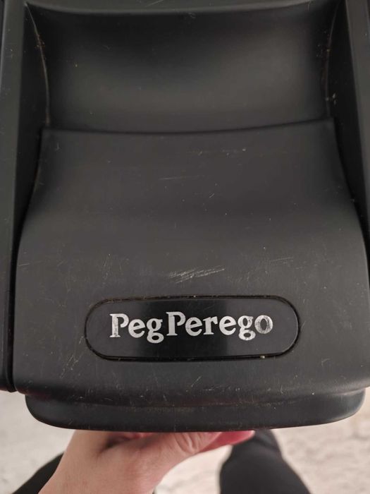 бебешко столче за кола Peg Perego Primo Viaggio Lounge + Isofix база