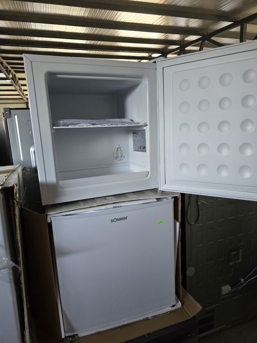 Мини бар фризер Боман/Bomann Инокс/бял