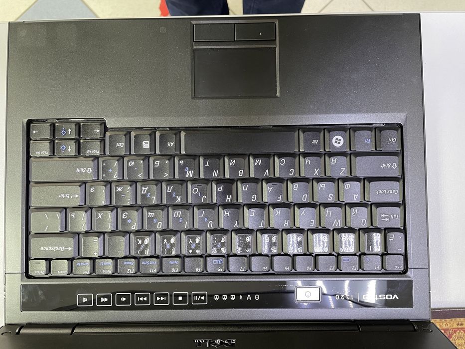 Ноутбук Dell vostro 1320