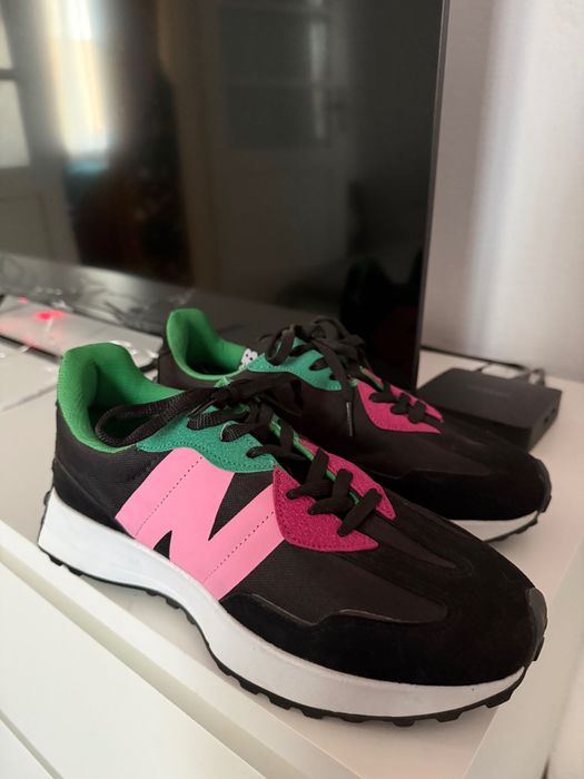New Balance 327 сникърси
