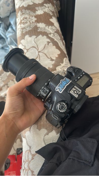 продам фотоаппарат canon 60d
