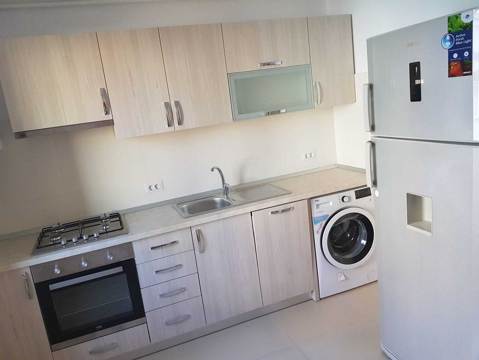 Inchiriez apartament 3camere Precista în bloc nou