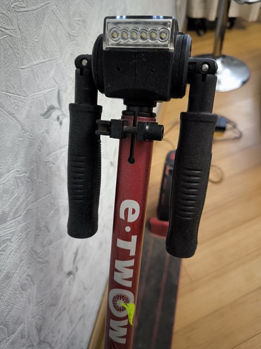 Электросамокат booster