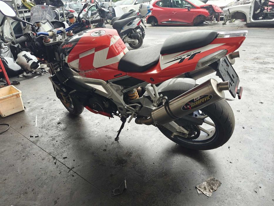 Мотоциклет Априлия РСВ(Aprilia RSV,Tuono R 1000)-2003-на части