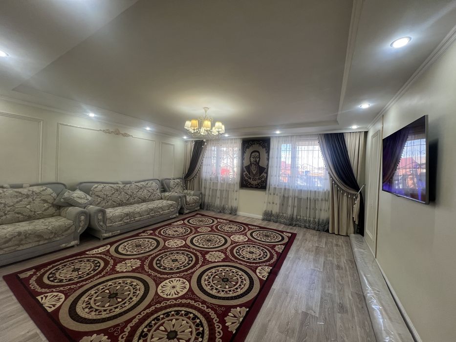 Продается уютный дом, с участком