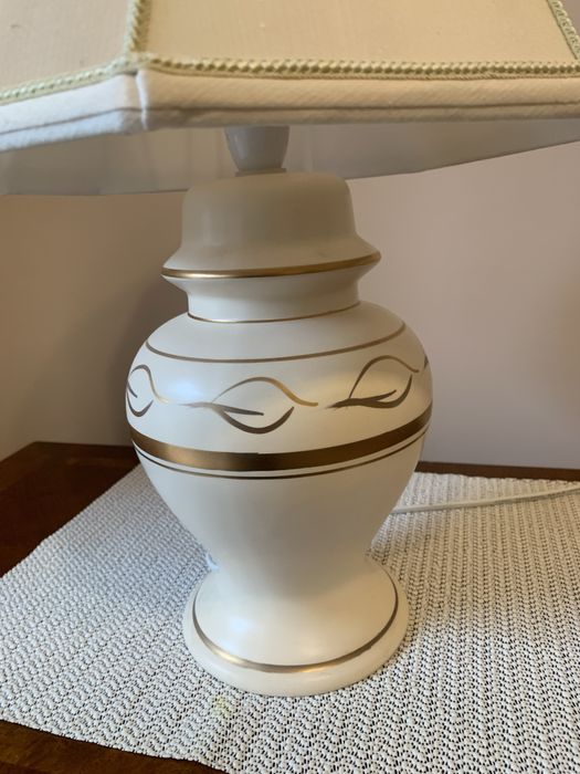Lampa de noptiera sau masa