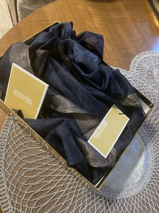 Esarfa femei, Michael Kors