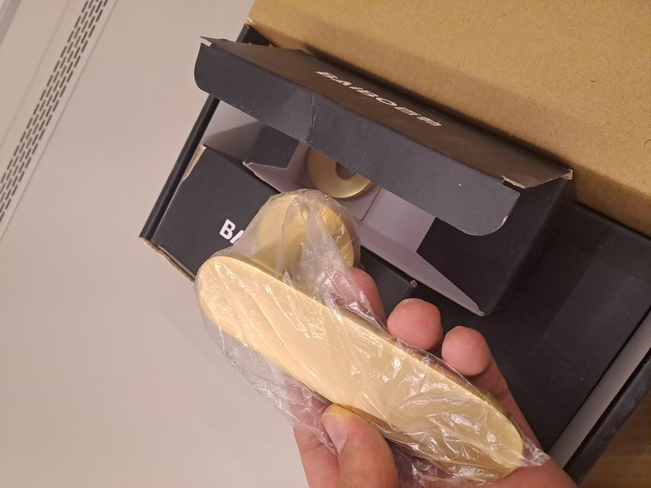 Продам ручки на межкомнатные двери