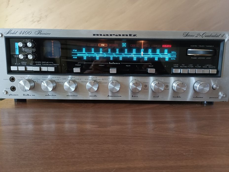Marantz 4400 усилвател