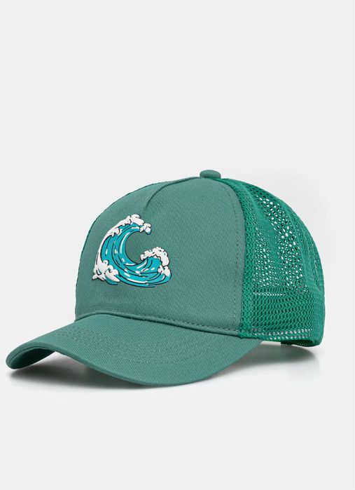 Детска шапка с козирка Benetton