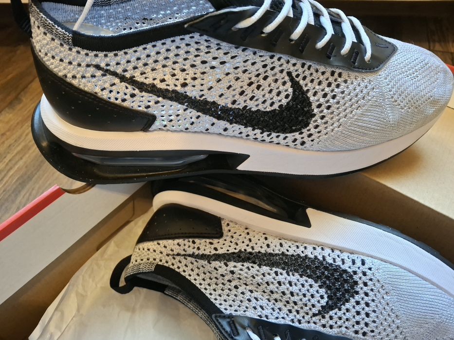Nike Air Max Flyknit Racer-Нови Оригинални маратонки,страхотен модел!