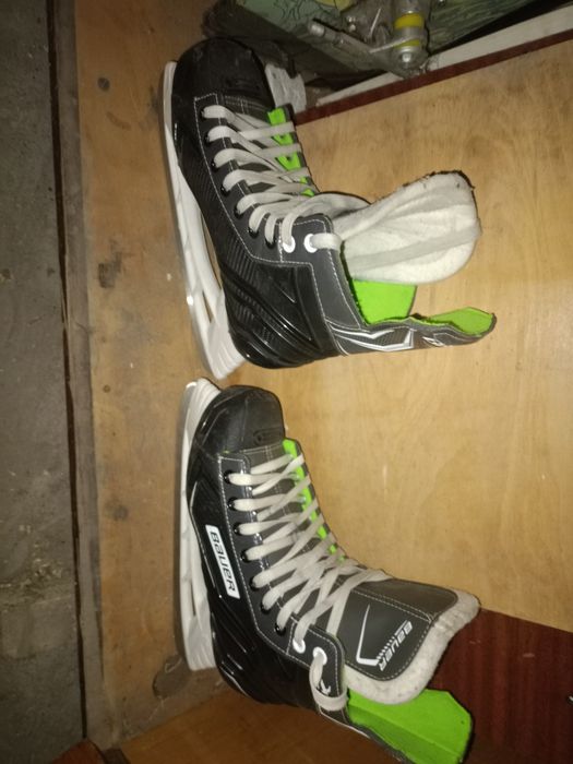 коньки bauer отличного состояние