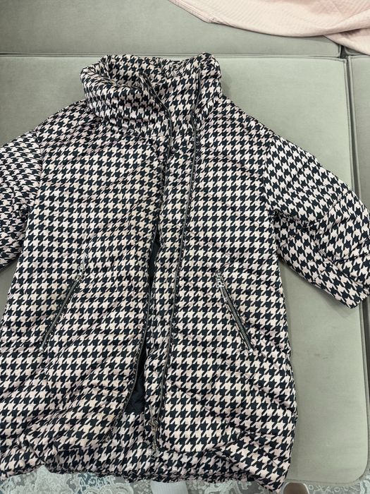 Продам куртку в ноаом состоянии