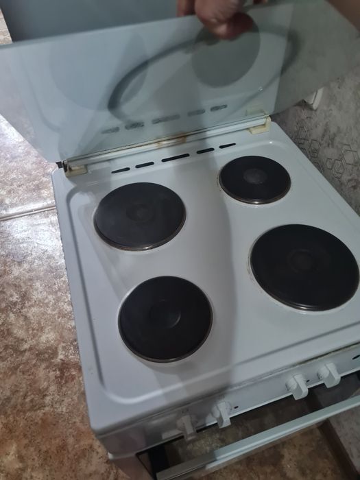Продам плиту электрическую