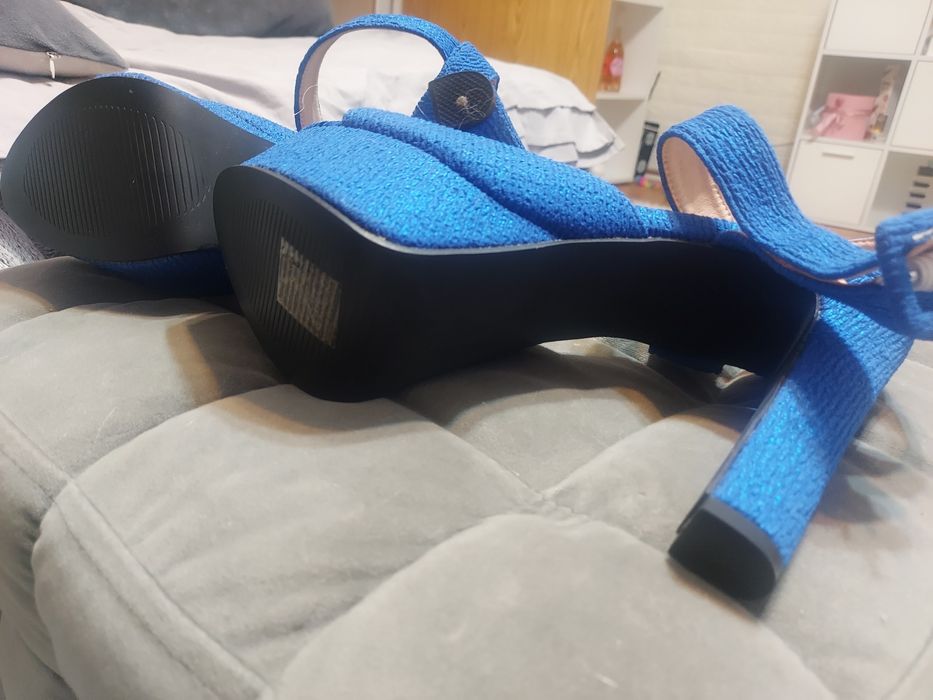 Sandale elegante toc inalt