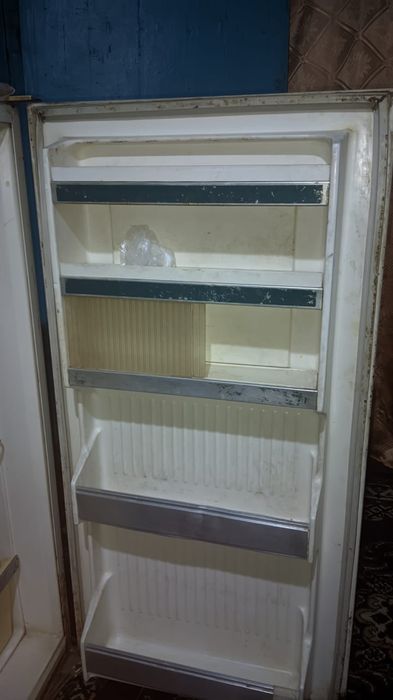Продам холодилник