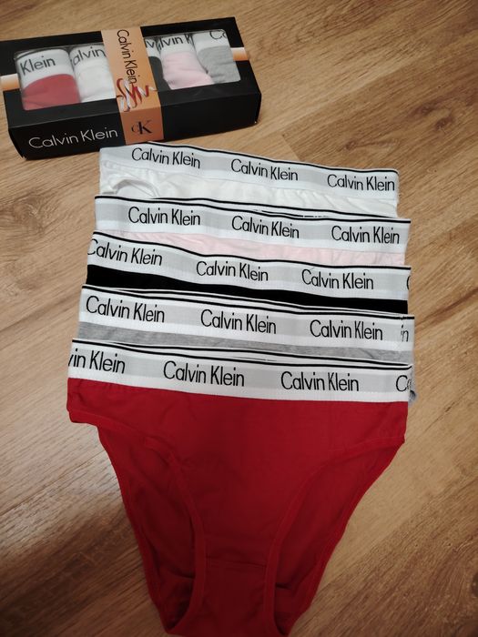 Нови Бикини на Ck М,L