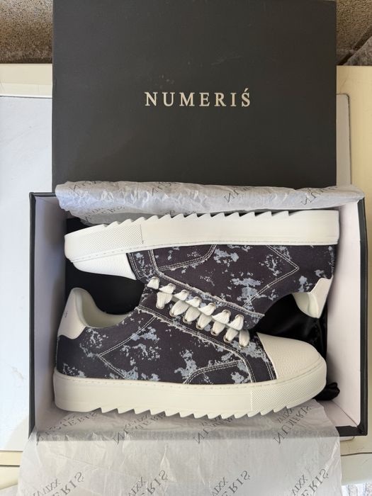Numeris Lunar 44
