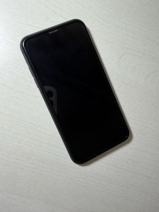 Продам iPhone 11