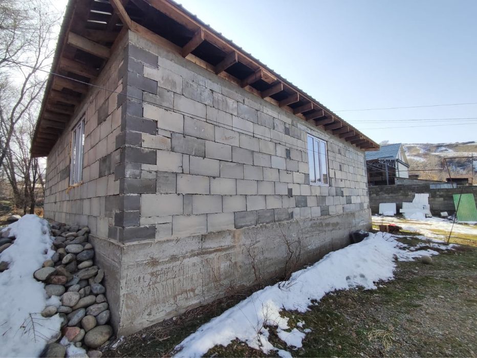 Продам недостроенный дом ,срочно