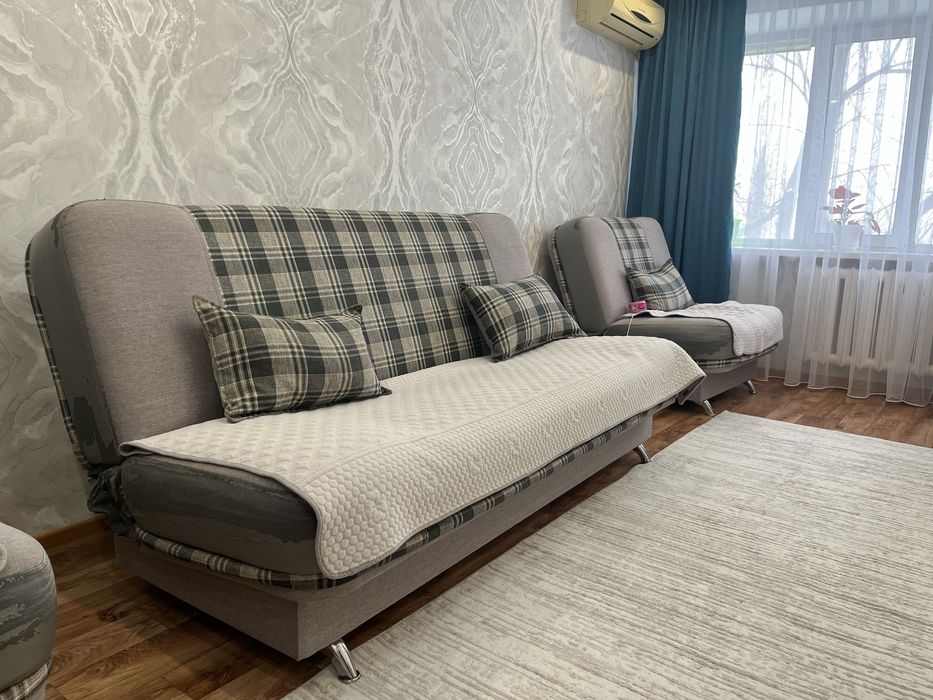 Продам диван и кресло