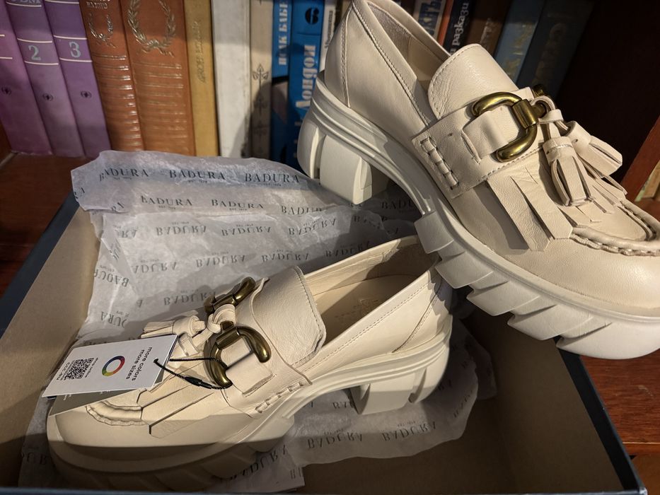 Официални обувки Badura