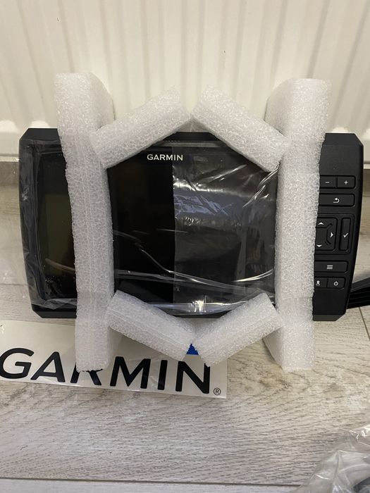 Vand Sonar Garmin Nou Striker Plus 9 SV ! (Pescuit,barcă)