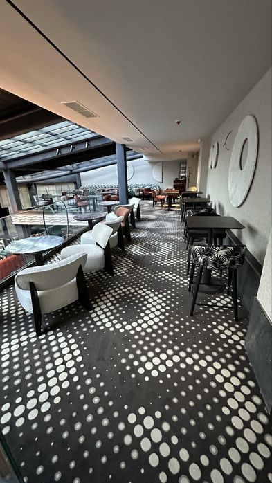 Монтаж на ролков мокет, мокетени плочи, ПВЦ настилка и балатуми