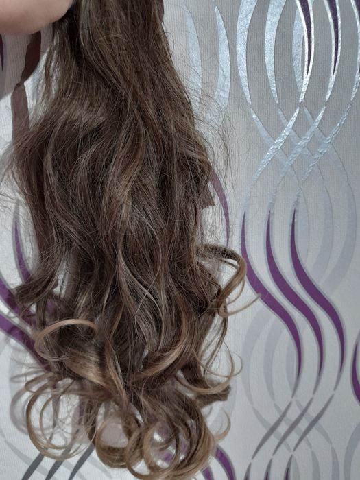 Coada de par blond mediu balayage