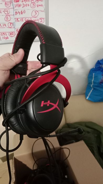 Продам наушник hyper'x could 2/3 для компьютерного клуба