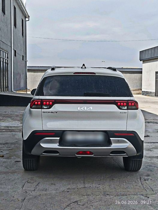 KIA Sonet sotiladi 180mln