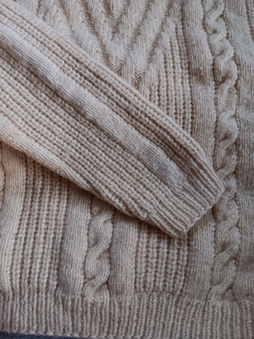 Мъжки вълнен пуловер