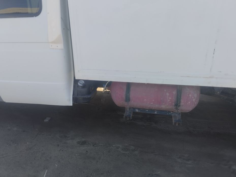 Газел бизнес (холодильник)