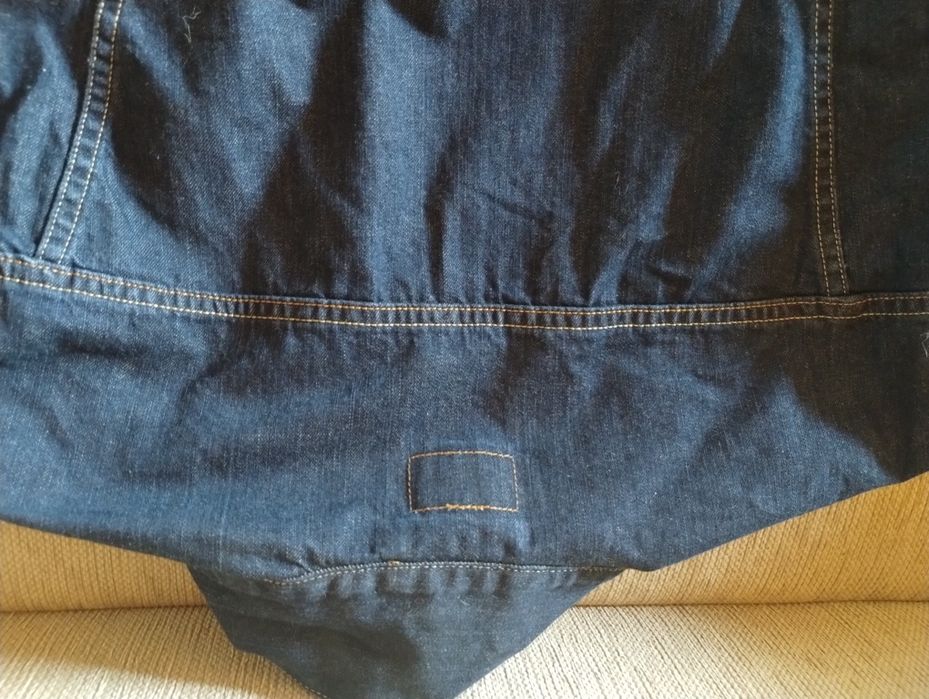Geaca blugi Levi's XL-2XL ca noua