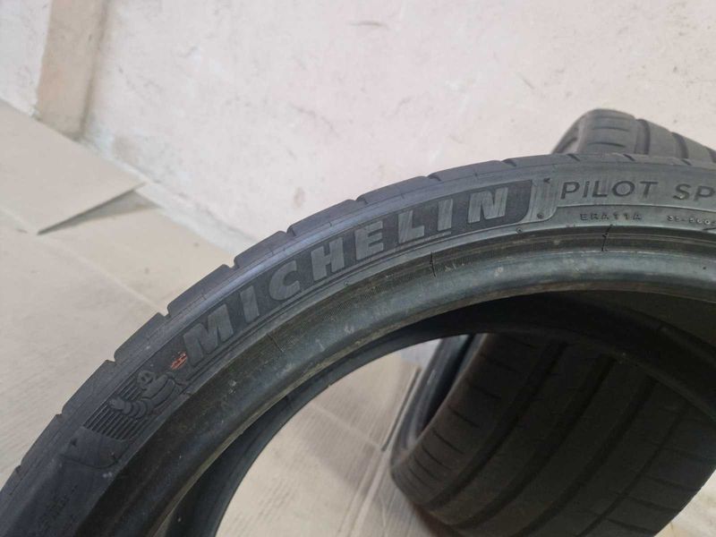 2 Michelin R20 235/35/ pilot Sport летни гуми Мишелин
DОТ3819