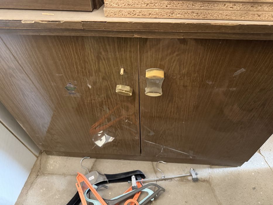 Шкаф холати зур ичи кенг 100 000