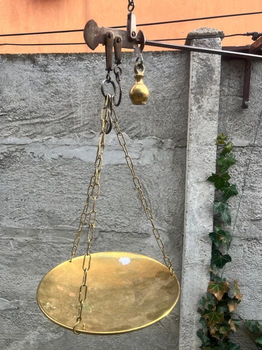 Vând cantar cupru 60 de ani