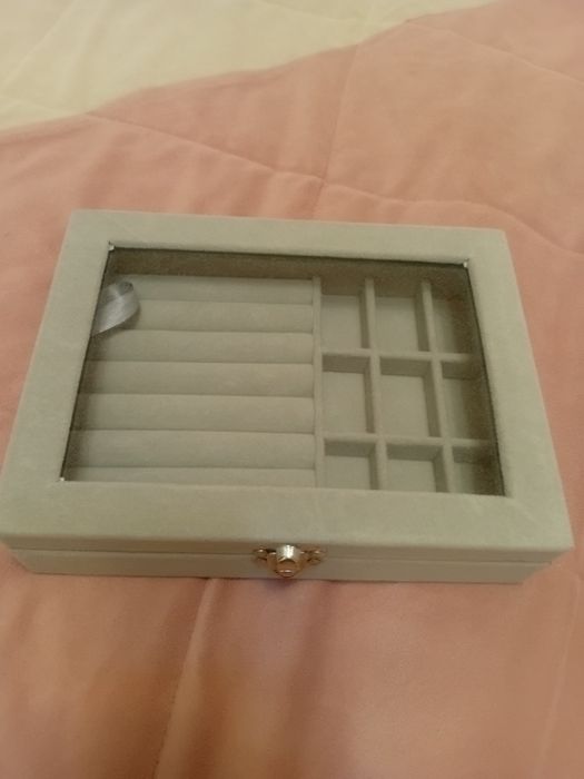 Продам Шкатулки для украшений