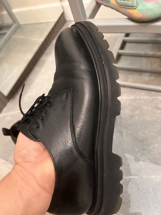 Продам осенние ботинки Cardashlar