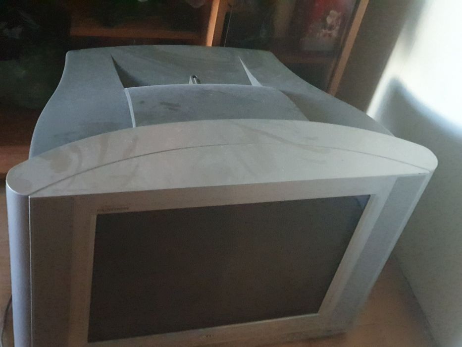 Продам телевизор бу