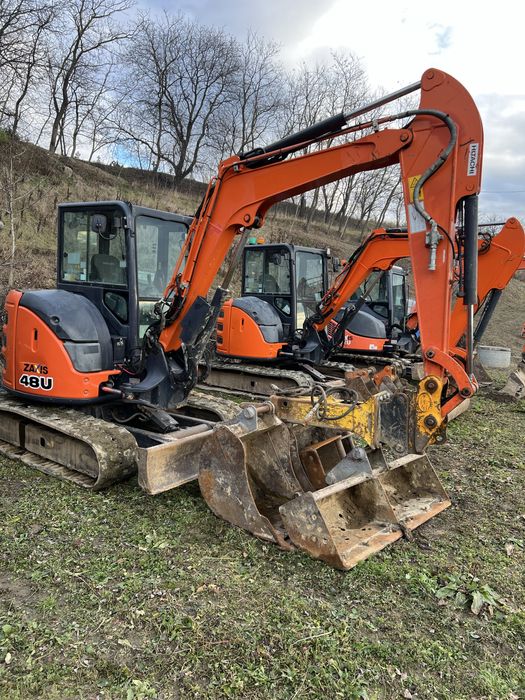 Excavatoare Hitachi