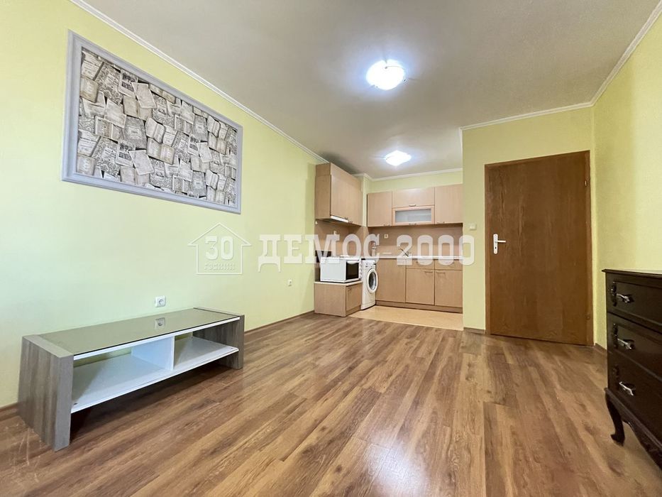 Дава се под наем Двустаен апартамент в Варна, Завод Дружба - 60 кв.м за 382.5 € - Снимка #1