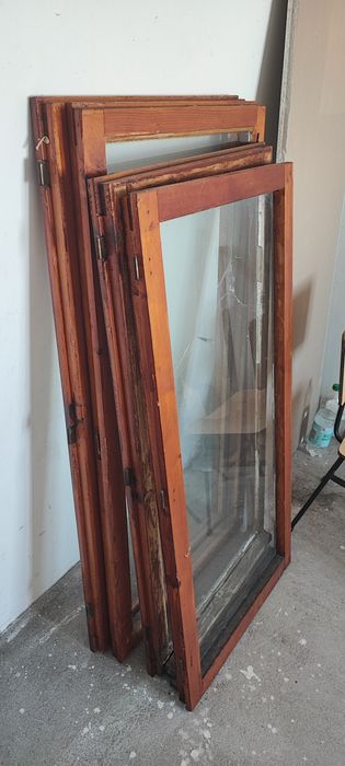 Продавам прозорец!