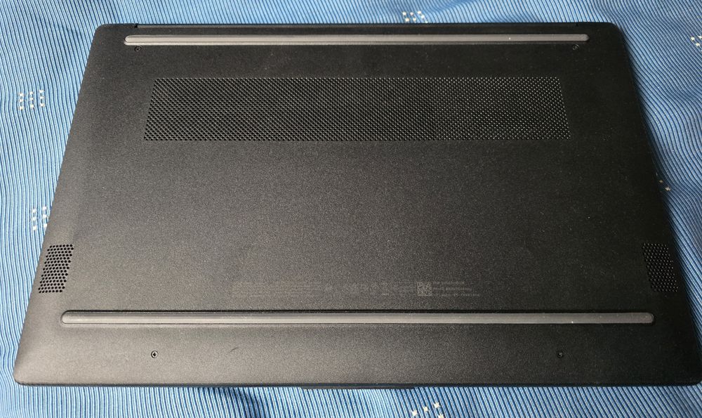 Notebook HP 15 Ryzen3 7320U/4GB/128GB/15.6" FullHD