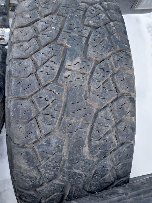 4 шины Hankook 265 70 R17.