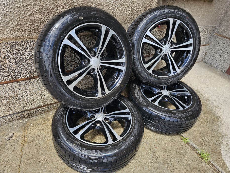 Джанти 5x114.3 с гуми 215/55/17 NISSAN  MITSUBISHI  RENAULT MAZDA HONDA  ...